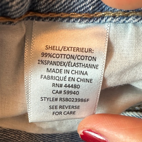 Light Wash Butterfly Embroidered Distressed Jeans - Picture 13 of 13